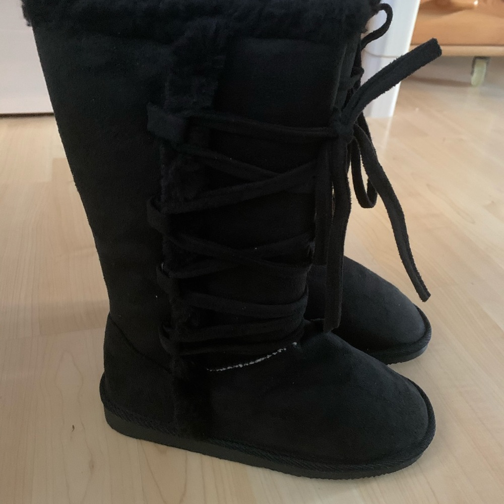 Bucco Girl Suede Boots 1 New